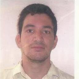 Lector empedernido sociable y extremadamente curioso padre de; cuando encuentre la mujer de mi vida,vive cada al máximo como si fuera el ultimo de ellos.