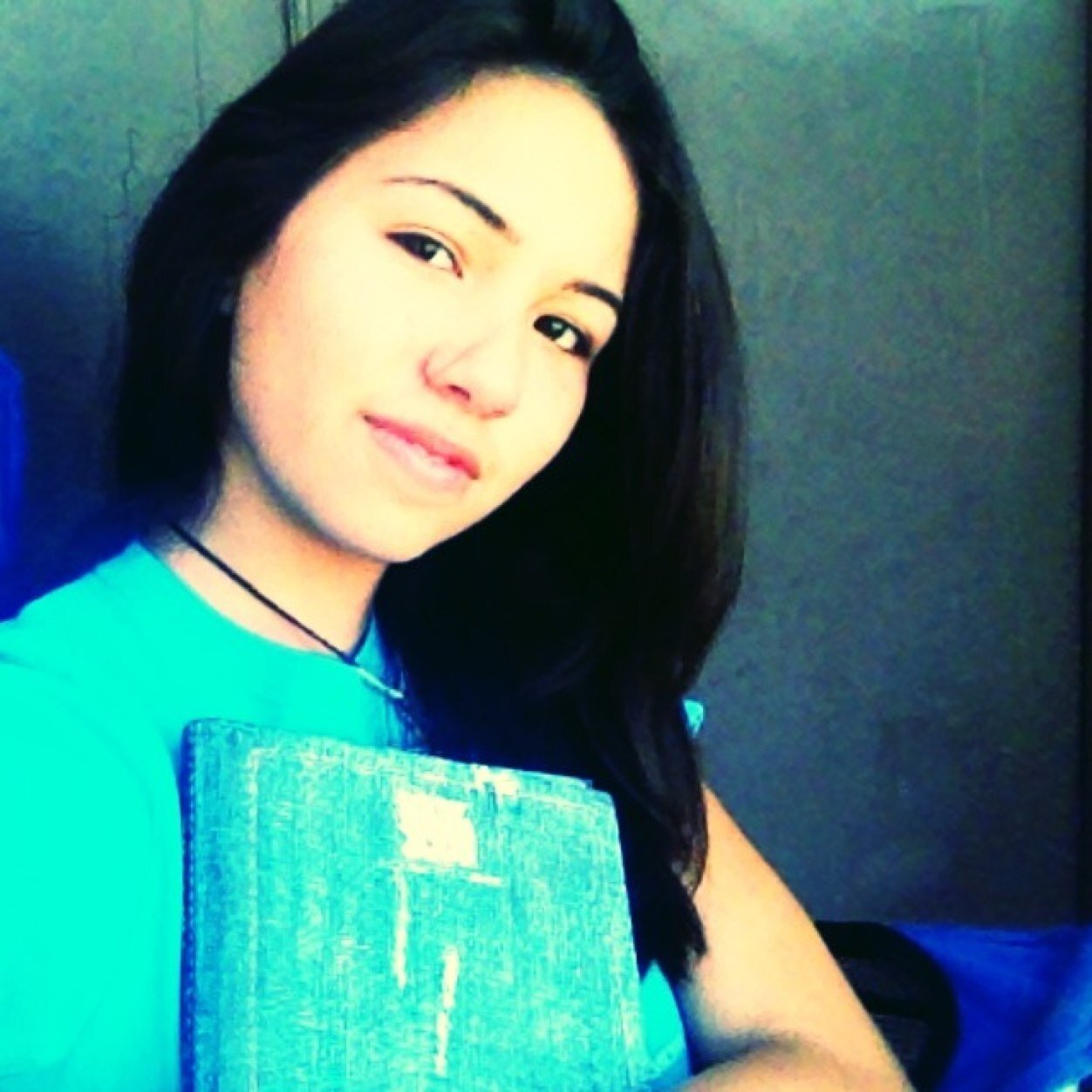 •Amanda•
No tengo toda mi vida planeada, solo tengo una sonrisa y espero una de vuelta