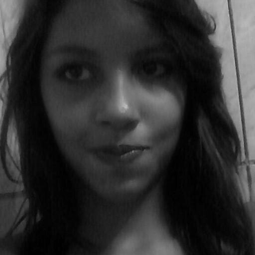 Um relacionamento nunca vai dar certo quando um gosta, e o outro ama.  #amor_amigo