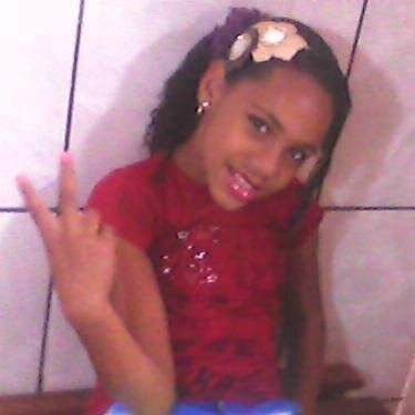sou directioner e gosto de ouvir musica da banda do 1d