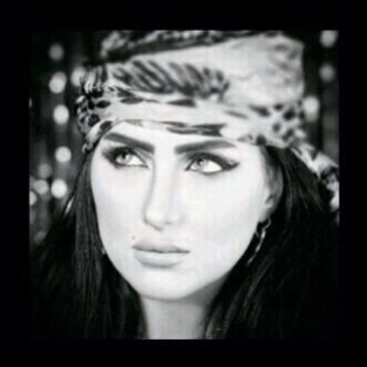 ‏اأنـا [عنزيه ] في عيشتيّ مآتندمت ! رمز عنزه هيبـه ، جمال وطيبه يكفي آني من عيال وايل تعلمت إنَ الخضـوع لـغيـر ربـي مذلهہ♥