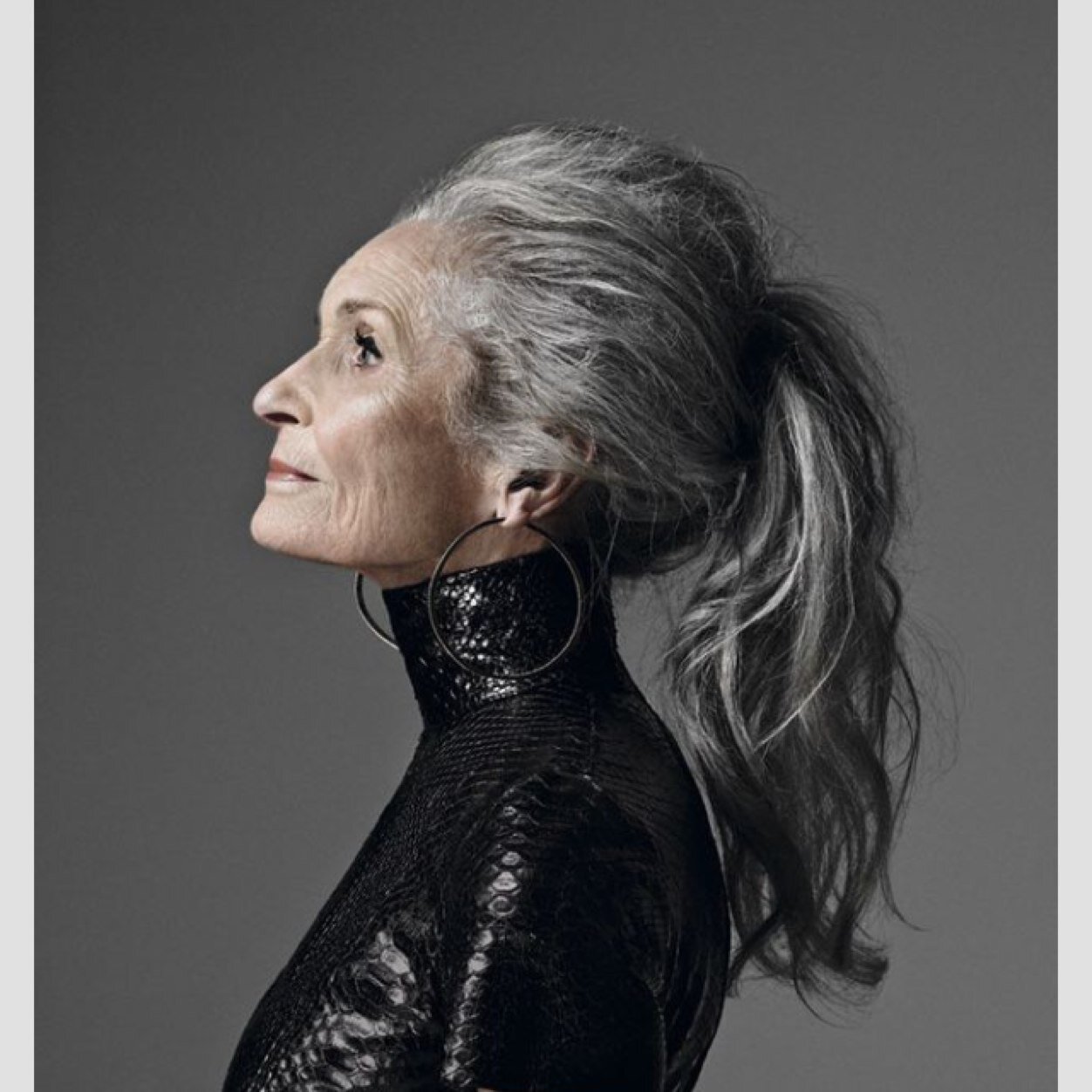 AbBillyb's profile picture. Love #Paris #History #Art ! My #artwork : http://t.co/ni8XnEbXPw 
instagram Ambre_collection