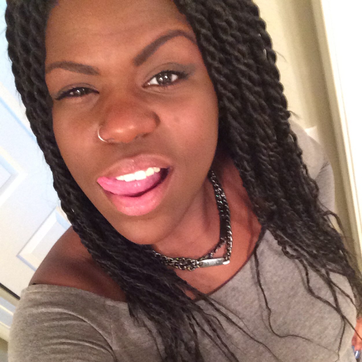 Strong. Beautiful. Perfectly Imperfect #Hairaholic #TeamSagittarius #FCHW Instagram: __PlainJane__