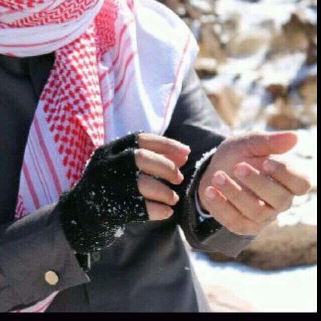 “وش عآد باقي عقب ' كسر المجااديف / ,. إِما ، الغرق : والا .. ضياآع - آلسفينهہ :/3 ــ

Pin:76598cdf