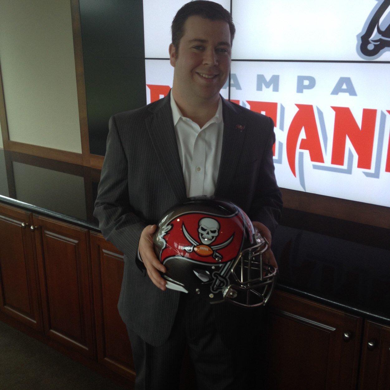 Brandon Golden (JustBGolden) Twitter