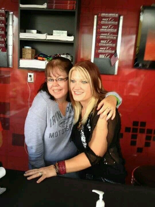 kaligurlhere's profile picture. Seeing the world through the camera lenses. Shooting entertainers and Loving it....... Absolutely into  - Love and Theft