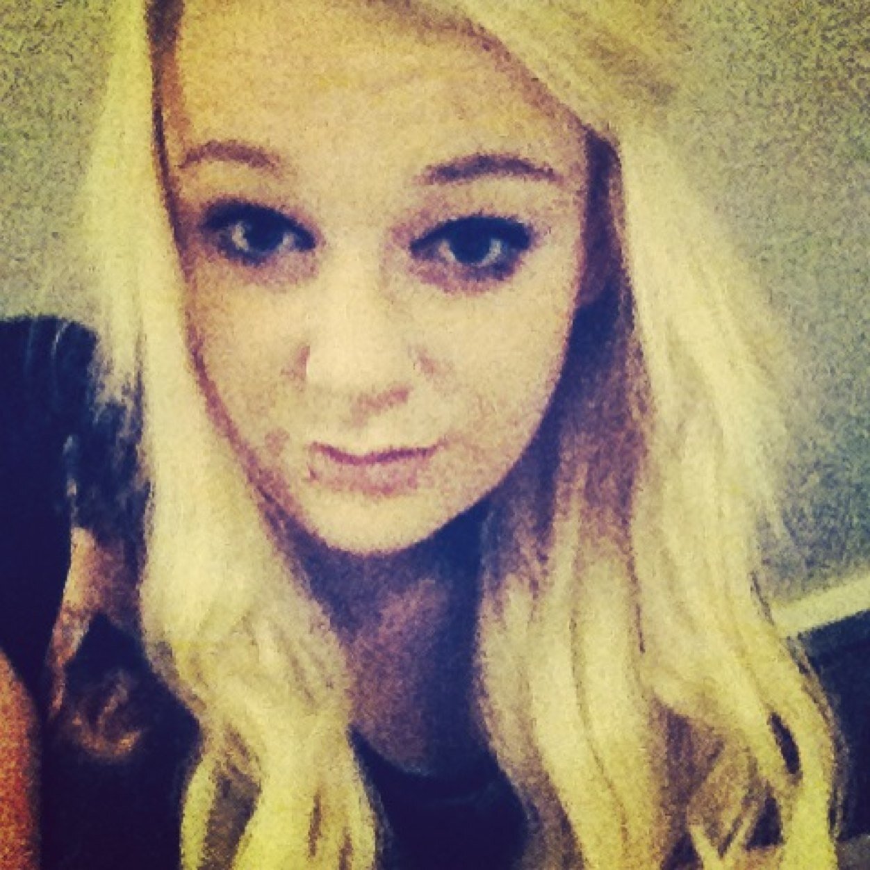 faggitface1996's profile picture. Elle Faye I'm Eighteen I live in Leicester! I love Chicken,Icecream and Chocolate -Just me myself and I && Thats about it! PEACE.