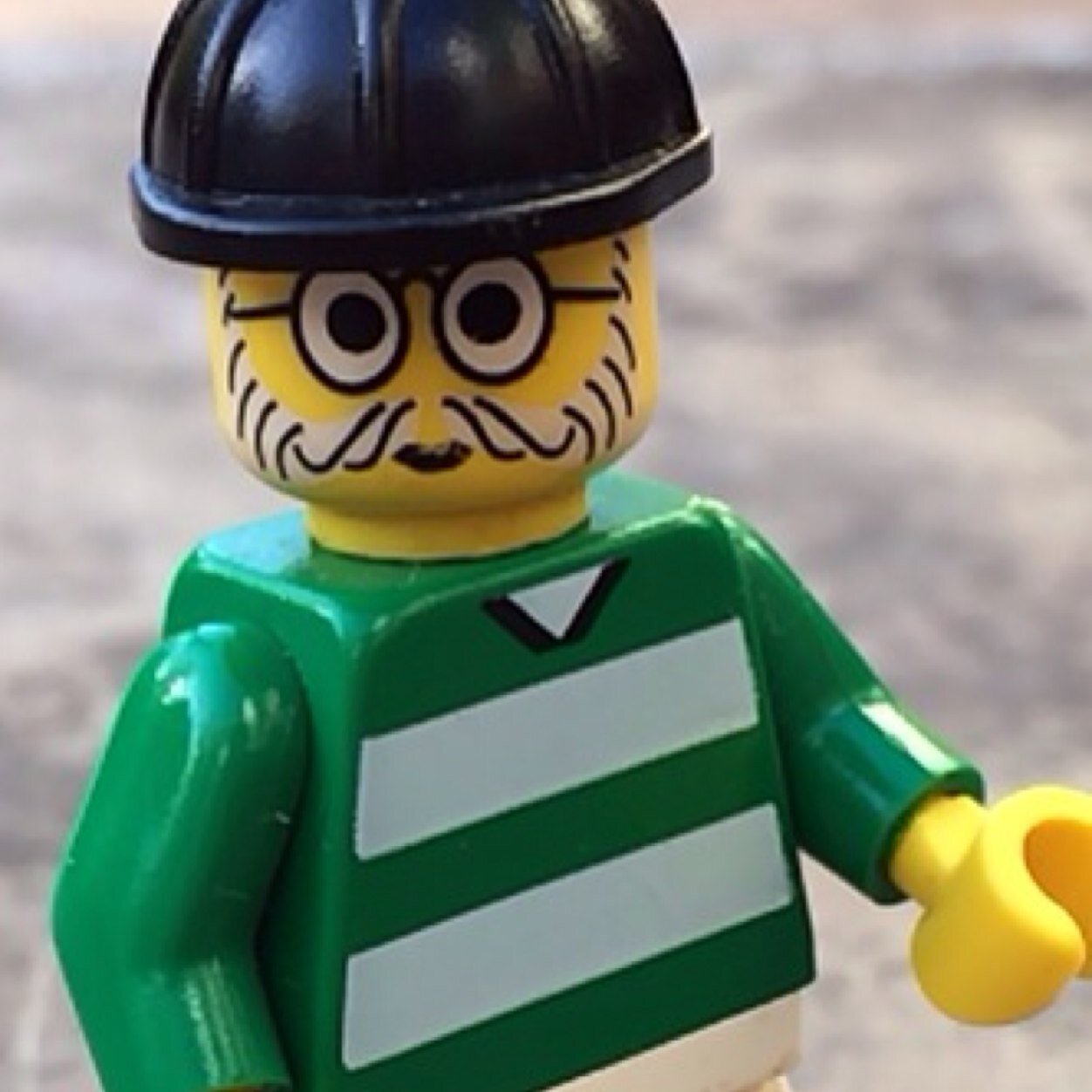 rockinRory's profile picture. Takes a look at Cape Town, wonders why it isn't built of LEGO bricks. A lighthearted view from the ground. Most pics taken with iPhone 5S.