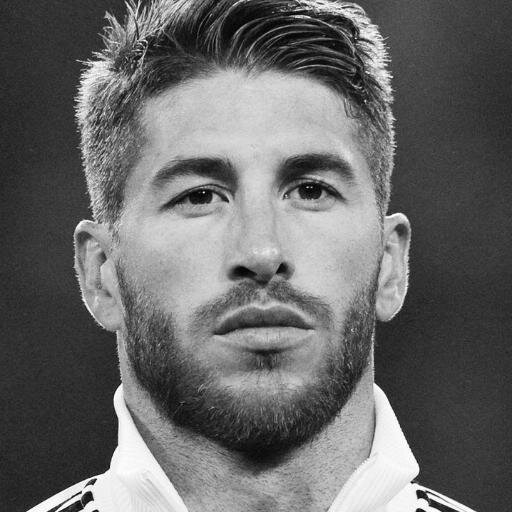 ريال مدريد وراموس إستحلا قلبي فلم أعشق غيرهم فجعلوا عشقي لهم كافي لعشقً مدى الحياة التغزل والمدح فيهم يشعرك بعظمة, حول أسور قلعة السنتياجو برنابيو ؛مدريدي مشاغب