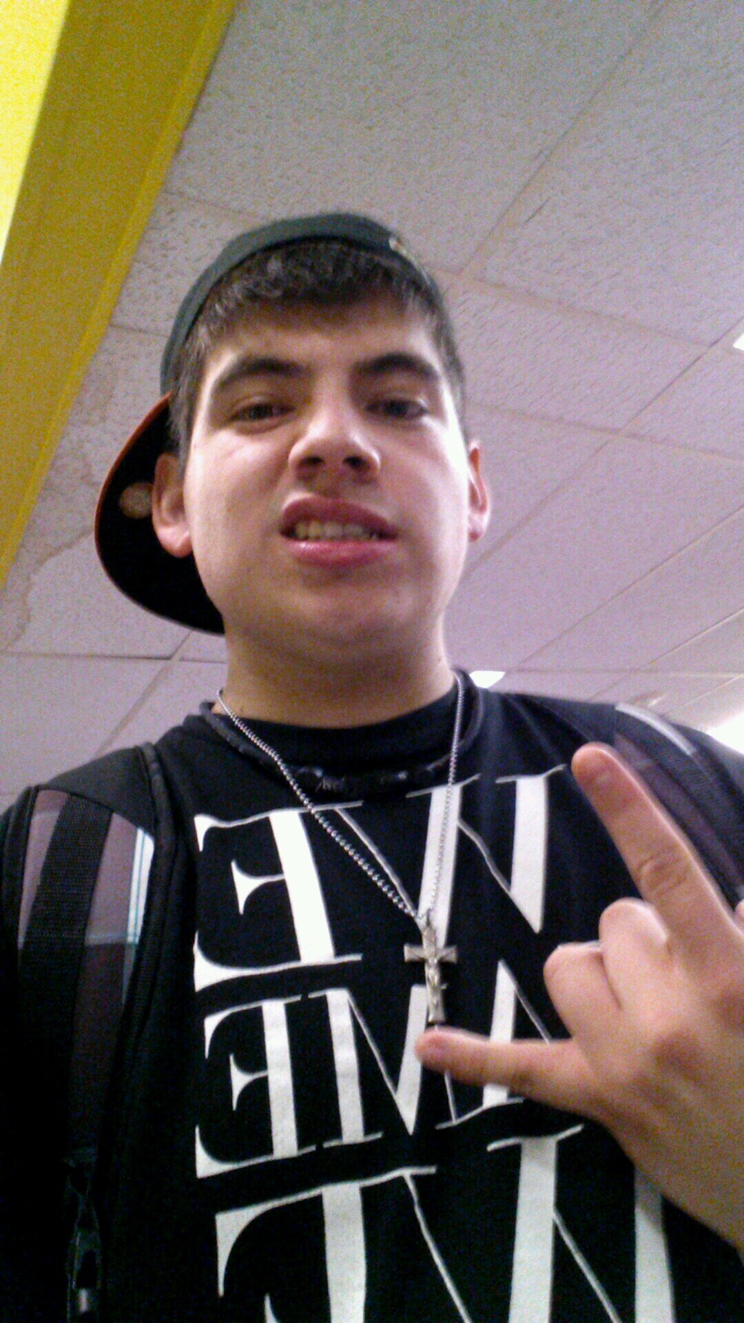 Music lover! MCK bowler alum! Recent Mckendree Grad 2017...edm is life and life is edm!, Mexican and proud! Follow my dj page #TAG.