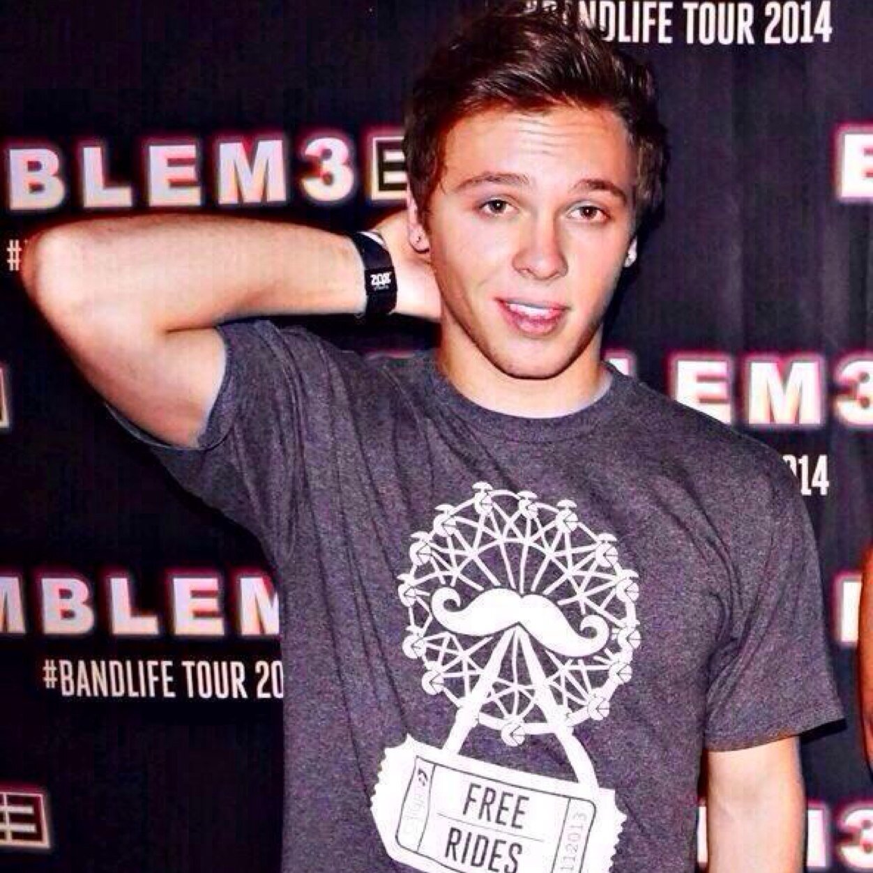 ♡Once upon a time Keaton holded my hand and sang to me and i died♡ Best day of my life ~ 3/24/13+5/18/13. ✌#TeamInspire WES/5