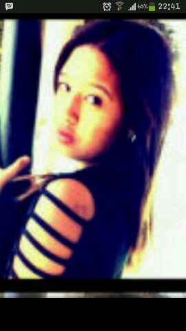 colours attracts my eyes!! craving hot wings 24/7!! I love hugs and smiles!!most ov all I love my BALOO♥ Mr YAghya★