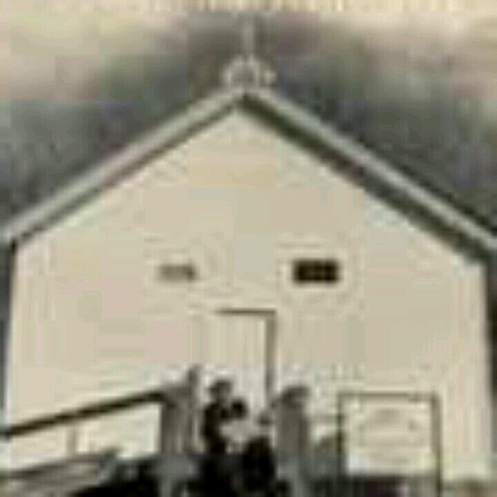 sedrles's profile picture. 