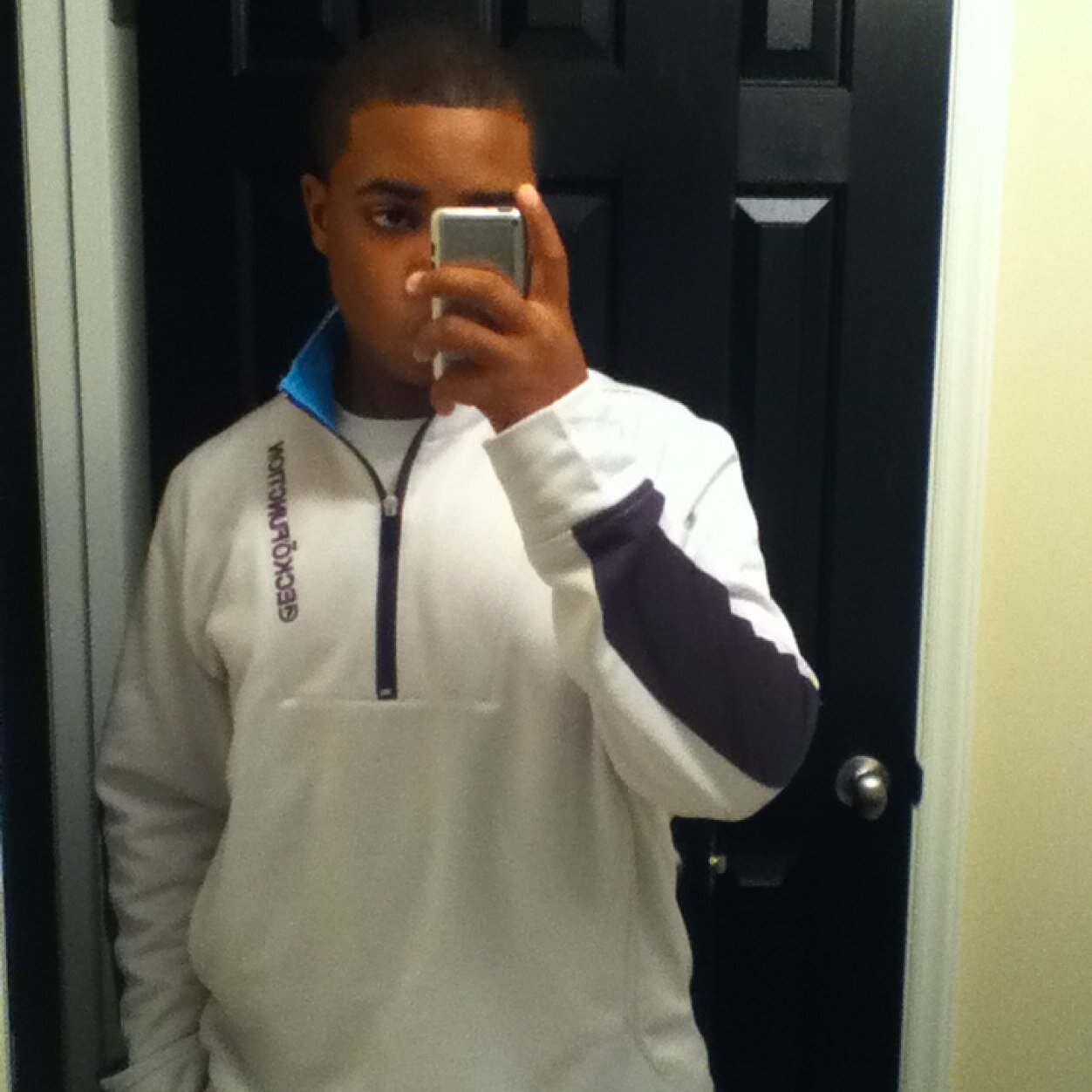 Crazy dude balling his heart out Hit me up on kik Phantom_ATP_All_Day