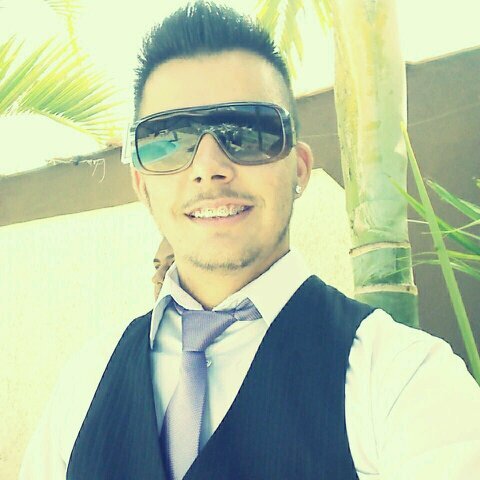 So Mais Um Perdido Na Net ................... No Twitter.
