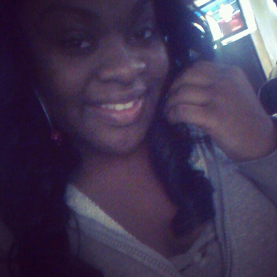 Hello, my Name is Pre'Yonna & I always keep it 103 ! So follow me & be sure to follow my sister @X_IcULookin_X that's all folks :)