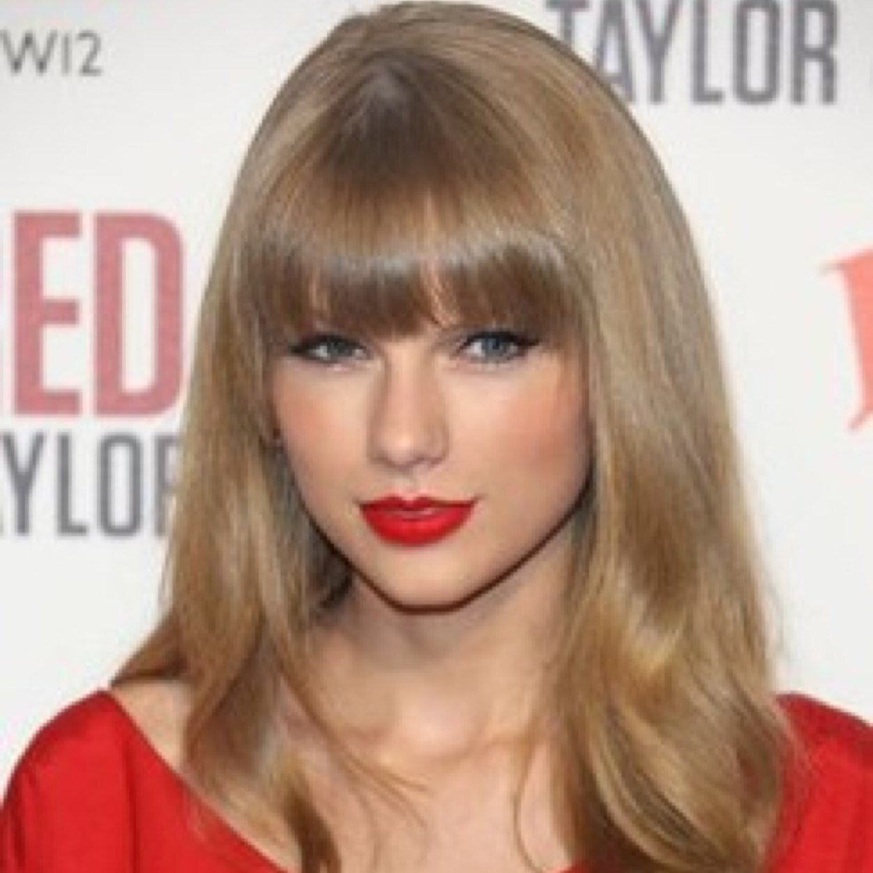 16. RED Tour London 1/2/14  ~  Now capture it remember it.