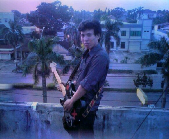 Guitarist of SHABLENK™ band▲ song writer▲ music arrenger▲music director▲♥@Yuni_Radewa,PIN BB 535ADA52 HP.085664791983 ✉palembangundercover007@gmail.com