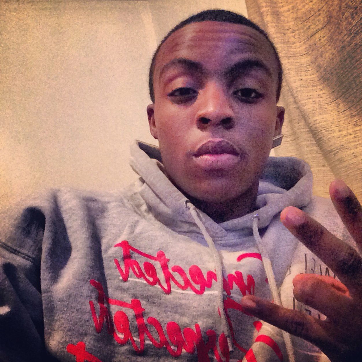 laid bak cool as helll...determined....zellyzell #TeamDarkskin #TeamNympho #TeamFuckU #TeamSMG #TeamE.S.C #TeamDieL'stotheOpps #TeamL'sUpForTheGuys