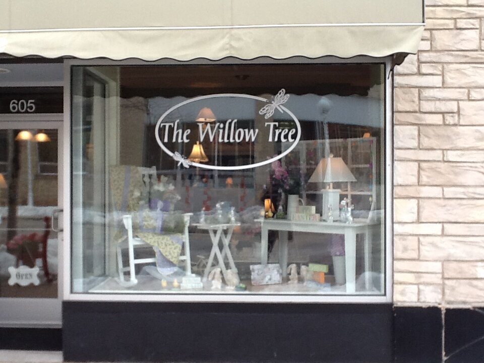 On the shores of Lake Michigan in downtown St. Joseph, you will find The Willow Tree. http://t.co/GA73usSSt4