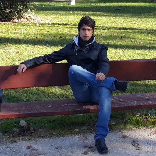 Mis pasiones el futbol, la música, la ciencia, aprender y reir xD ejejejej...