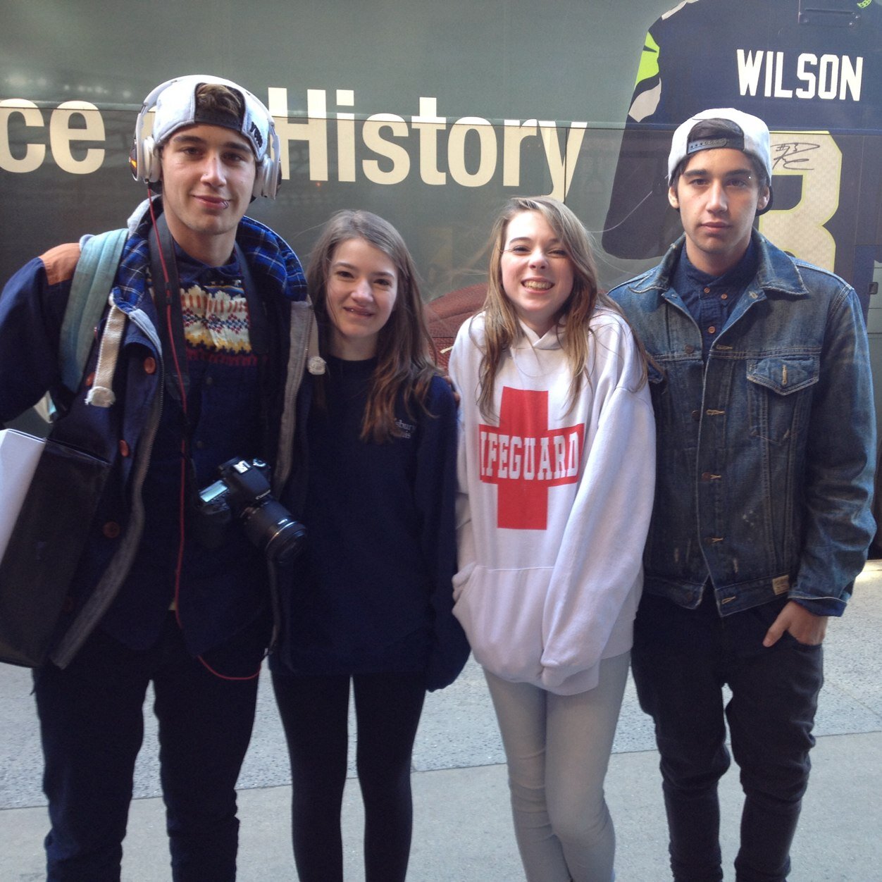 Met the twins and ronnie in New york, on Febuary 22nd, 2014. #TimesSquareMayhem