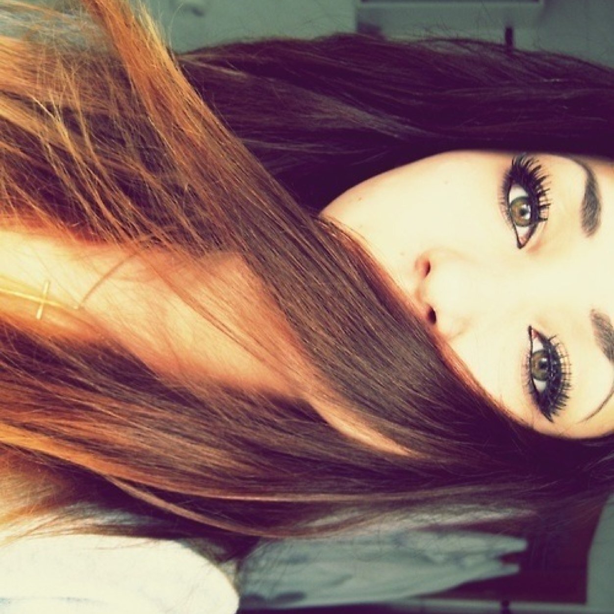 I'm 19. My names Ana, Bi, single iduuno i really like adventures. Im a single mom. My baby girl is my life.
