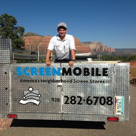 screenmobile17's profile picture. 