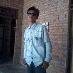 NasrulTia's profile picture. jangan anggap kau sendiri hadapi ADA AKU DISINI…