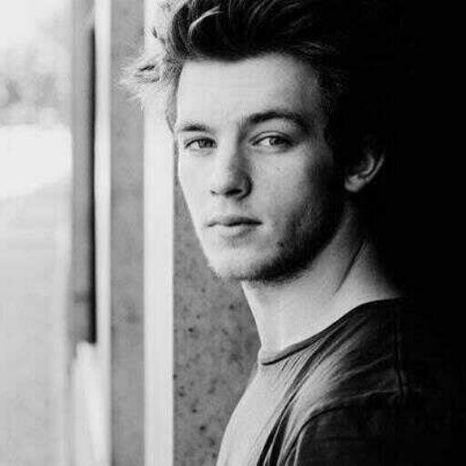 paulina_andrei's profile picture. 