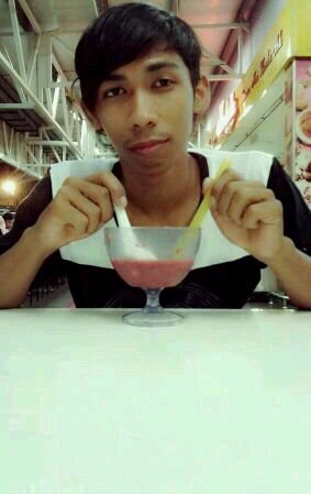 follow lha balik..jgn sombong sangat,nty aq follow korg balik..muuaahhh,syg korg..