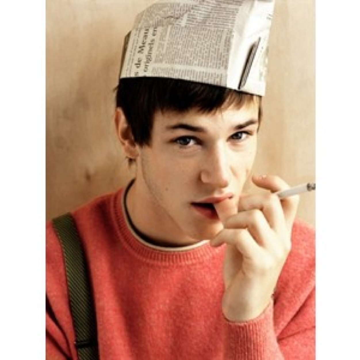 Iennonyoung's profile picture. please let me stay; this is my golden ticket out. [#PercyJackson]