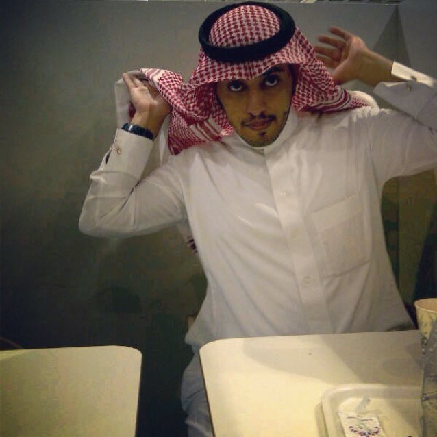 لا وجع كفقد روحاً لن تراها مهما بكيت، رحم الله طارق رحمة واسعه واجعل قبره روضاً من رياض الجنه اللهم تقبله شهيداً مع الشهدا ياارحم الراحمين//موظف في جامعة سطام .