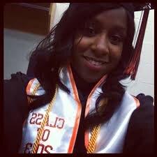 choylon's profile picture. A veces, es necesario caer, para conocer quienes siguen contigo en tus peores momentos.