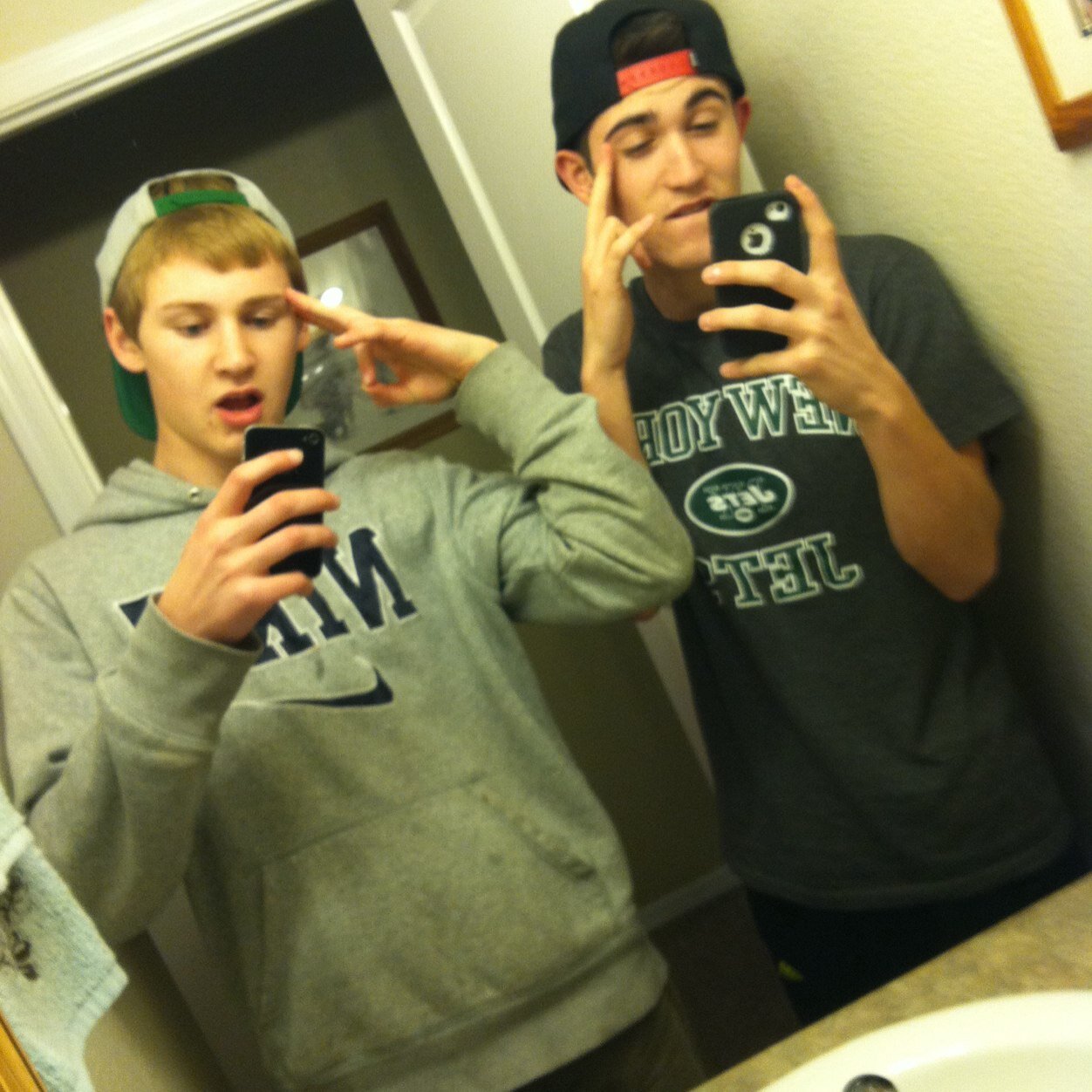 LifeAndDeath72's profile picture. 