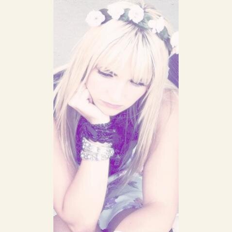 Riker RT 14/07/13♥ 
R5 Follows 26/09/13♥ Rydel tweeted me 18/11/13♥ Rydel answer me on facebook 13/03/14♥ Saw them on 7/10/14♥ Meet them on 8/10/14♥