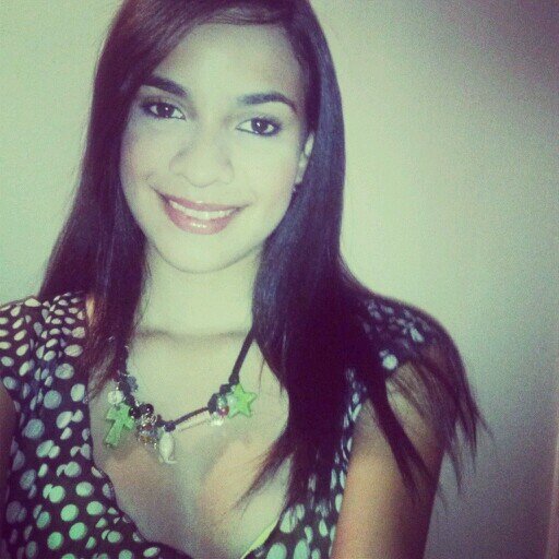 Venezolana.Sonriente/ Algo de inocente/ Creyente de Dios/Estudio Ing.Industrial/Futura empresaria