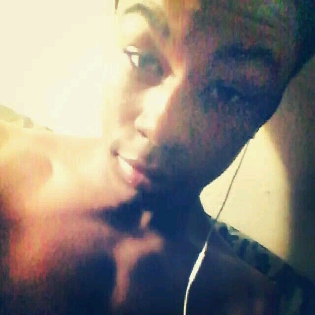 Cooling  , Qwop Chasing  , Just Being Thvt Famouss Nigga Eli Thats All !
