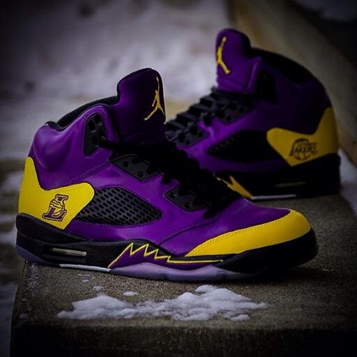 @HotBillion @SneakerTril @HotTrill @SoDamRich @BugattiRich @SoDamSexy