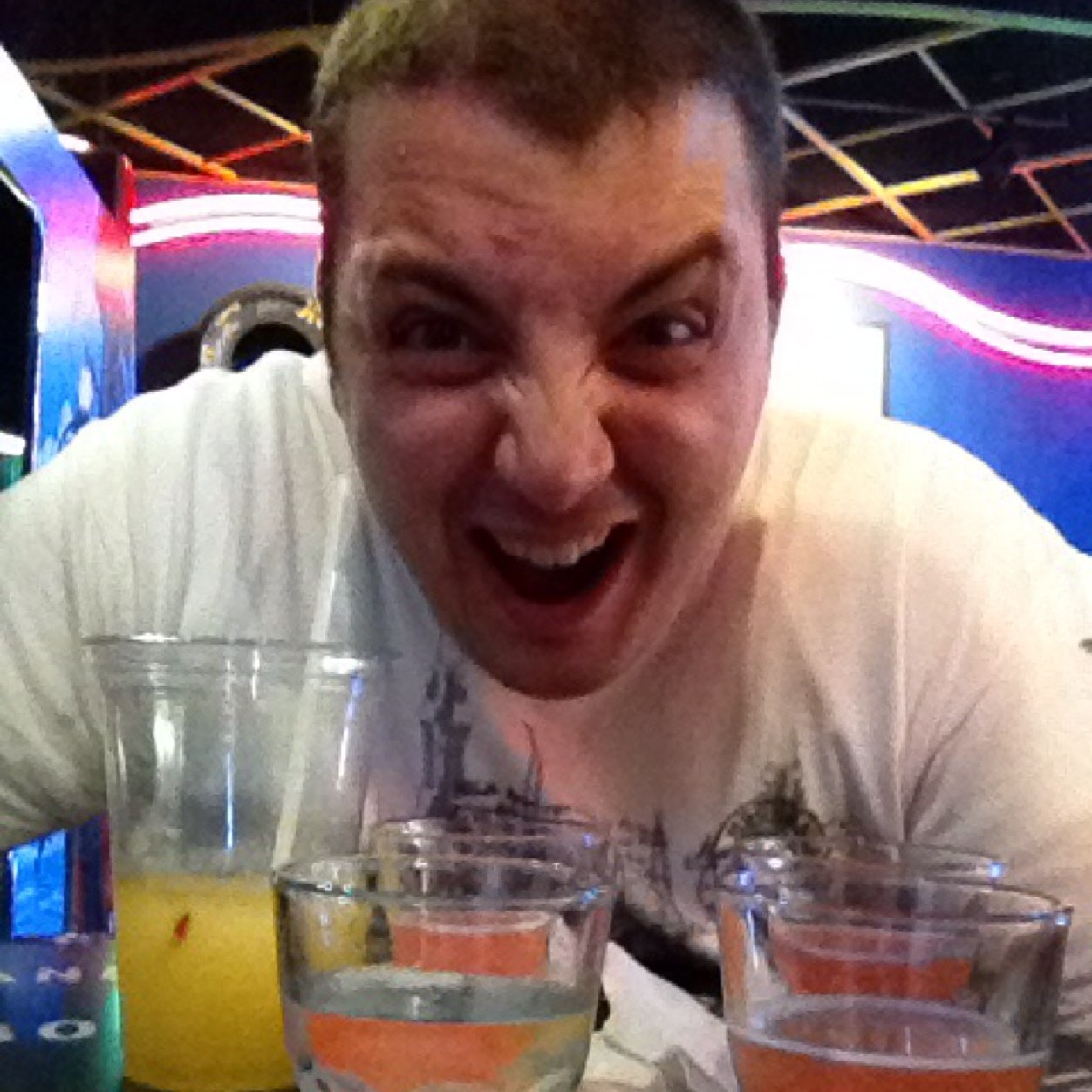 fistpumpin2010's profile picture. 