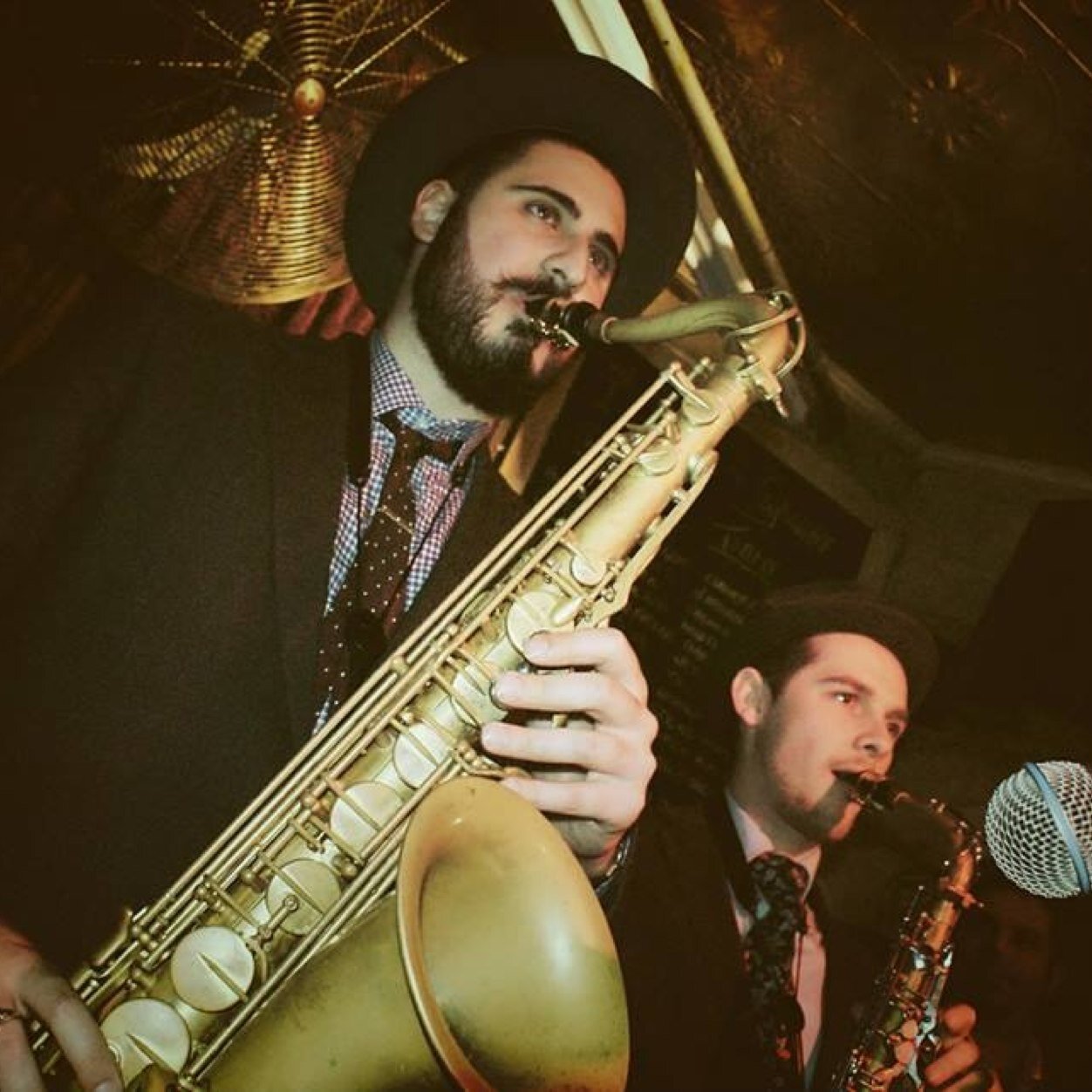 gioclemente____'s profile picture. musician // adelaide
 @luckysevenswing 
 @bluelagoon_band