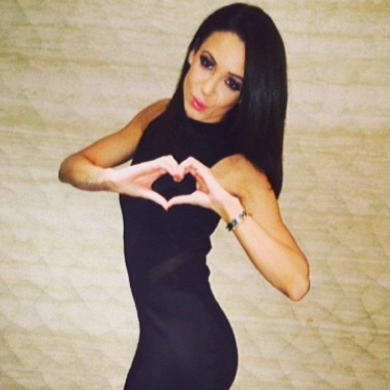 I love her like she loves to dance.