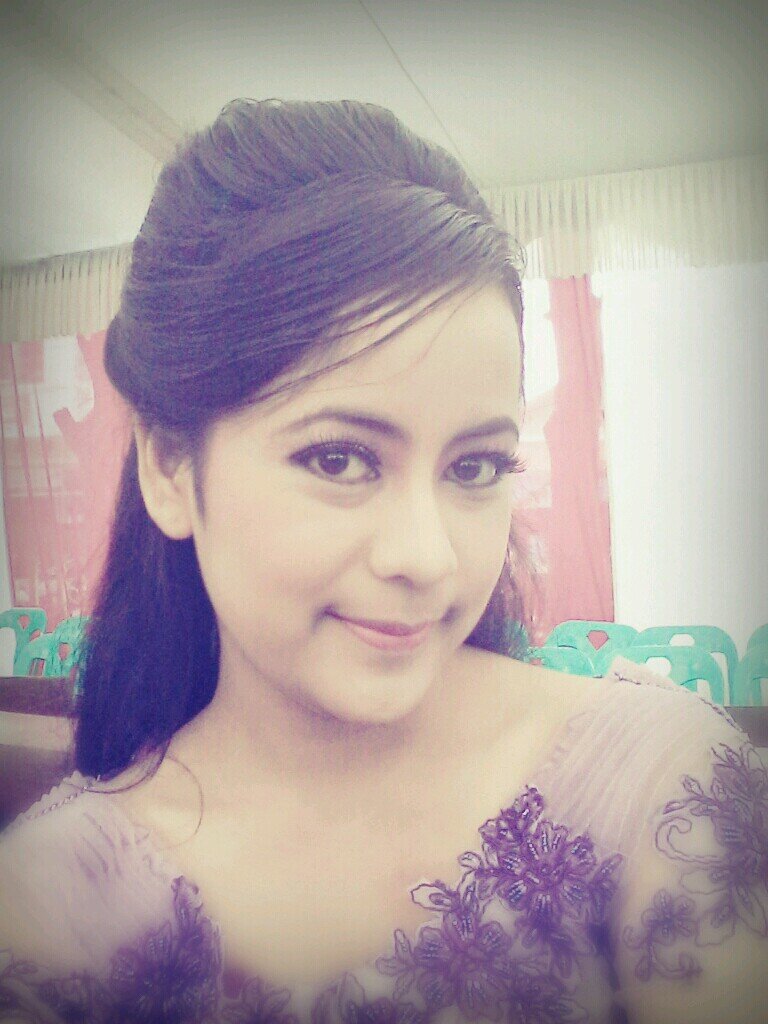 I'm looking forward for nice folks.|FK UMI'12|
 27December [Believe in JESUS CHRIST]
 Love MOM ({}) DAD always and my big fam