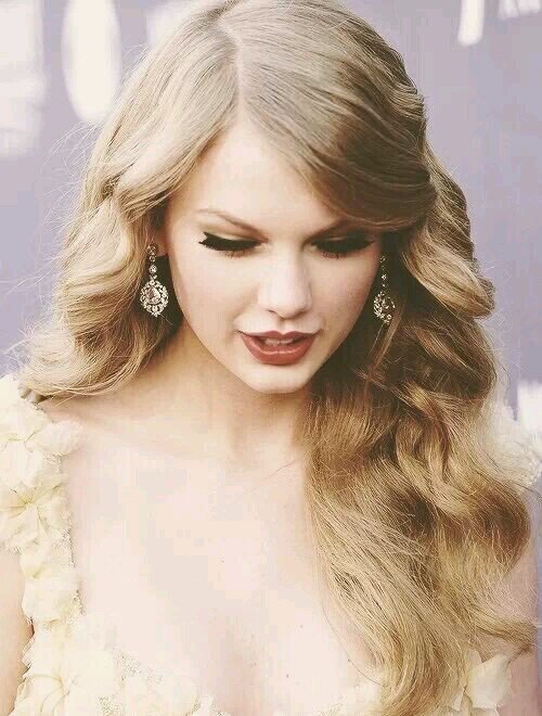 Admit it.Taylor is too sassy for you