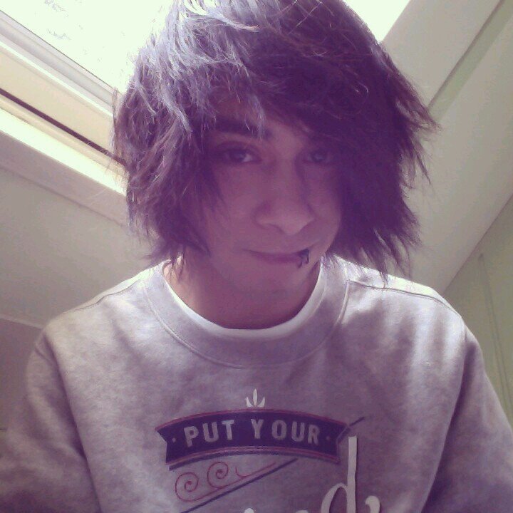 jikitakitomo's profile picture. ||GUITAR/VIOLIN.ADDICTED || ASIAN AMERICAN