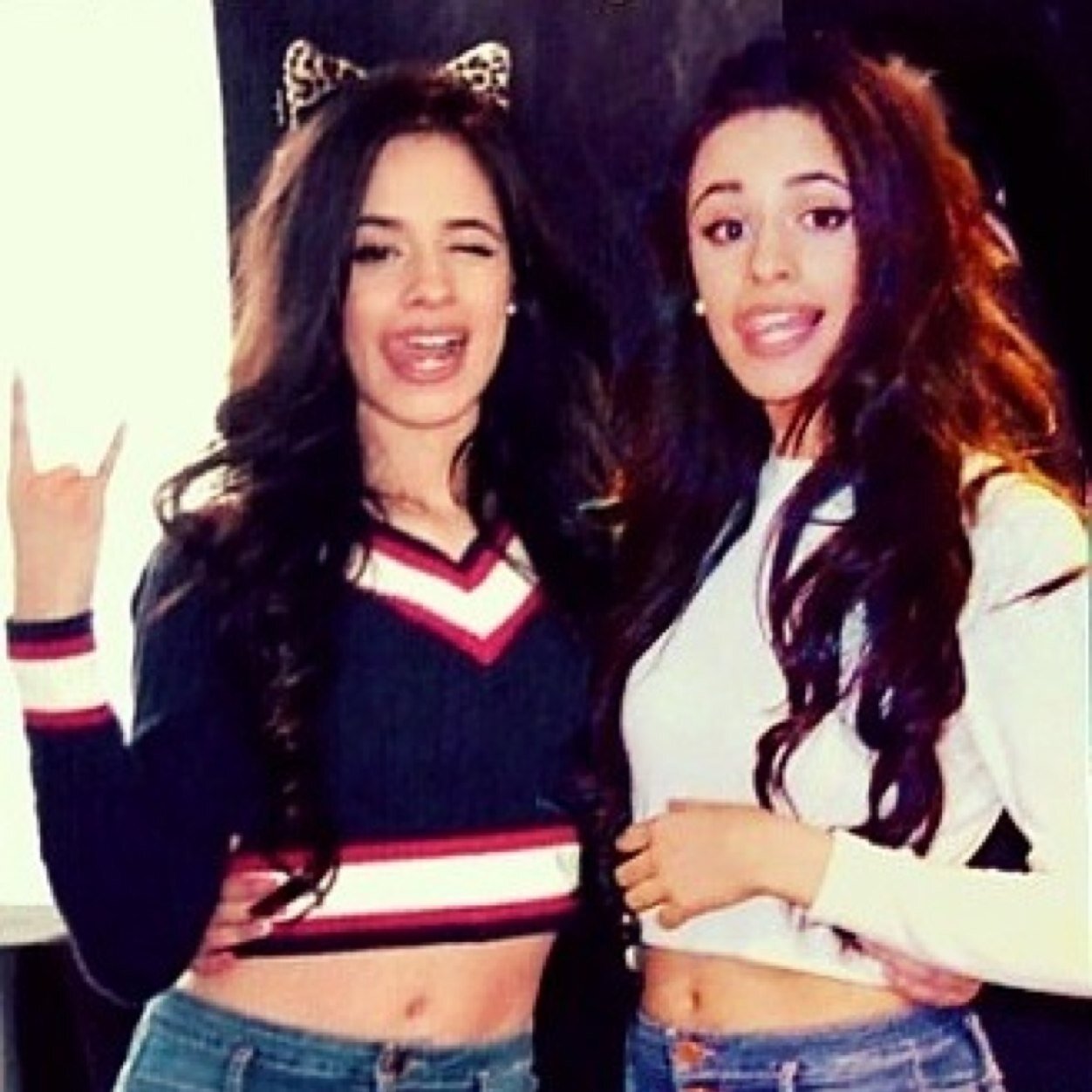 Hi please follow this acc @anusregui thanks ilysm