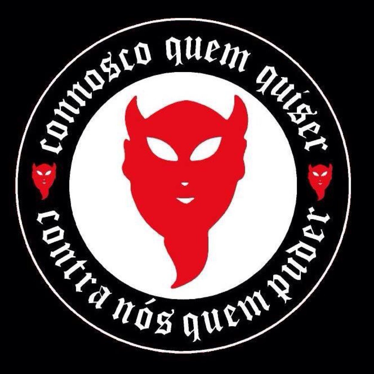 Grupo de sócios do Sport Lisboa e Benfica
