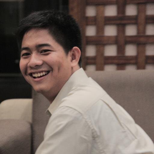 aluun94's profile picture. Kaos polos , sendal jepit.
Es teh tawar.