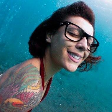 AliceInWaterlnd's profile picture. 