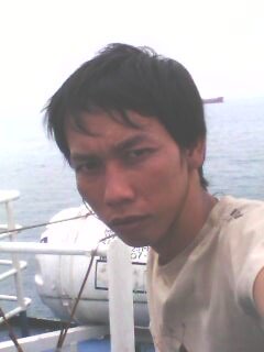 Tetap tersenyum walau hati  ̝̊̅п̥̥̲̣̝̊̅ menangis,,,,,